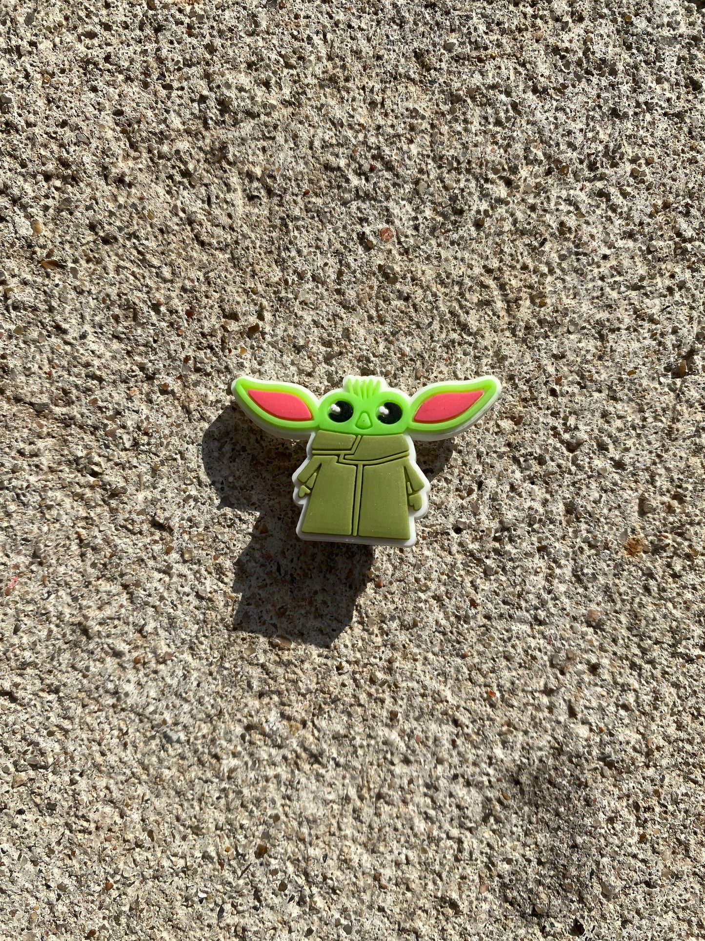 Baby yoda croc discount pin